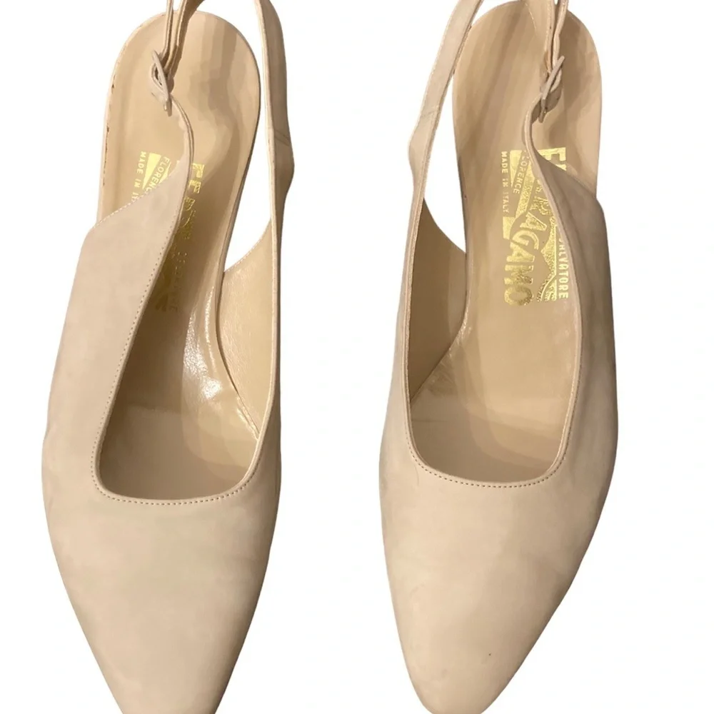 Salvatore Ferragamo Vintage suede sling back wedges cream - 9.5 EUC